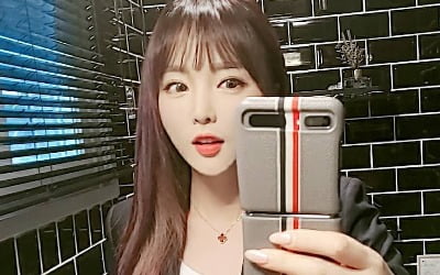 홍진영, 장소 가리지 않는 물오른 미모…나날이 예뻐지네