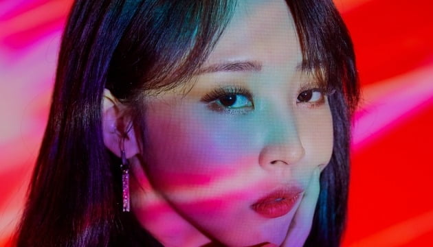 마마무 문별, 리패키지 '門OON' 발표…'섬세+성숙' 문스타 출격