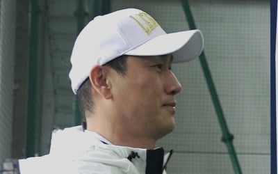 '뭉찬' 유상철, 췌장암 투병 중 그라운드 복귀…안정환과 감독 대결