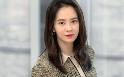 '침입자' 송지효 "코로나19로 여러 차례 개봉 연기…안전수칙 지키며 즐기셨으면" (인터뷰)