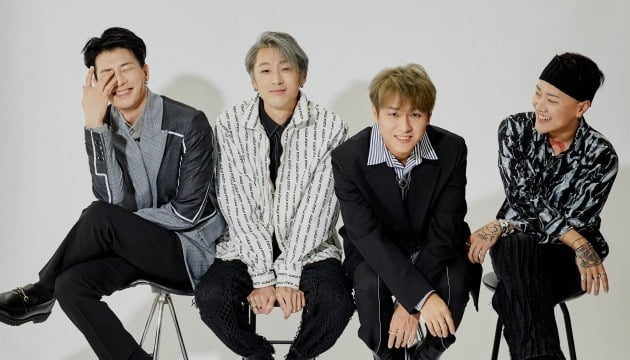 밴드 솔루션스./ 사진제공=해피로봇 레코드