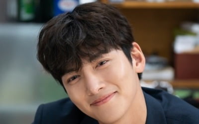 '편의점 샛별이' 지창욱 "편의점은 등대이자 안식처 같은 곳"[일문일답]