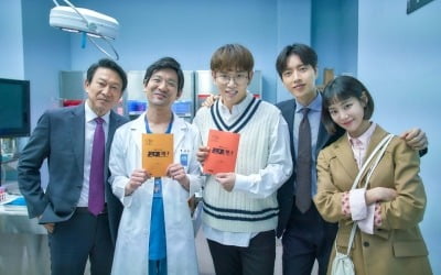 장성규 '꼰대인턴' 특별 출연…"한지은과 라디오 인연, 시청률 10% 가즈아"