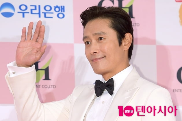 [TV텐] '대종상 영화제' 이병헌, '달콤함에 빠지는 시간'