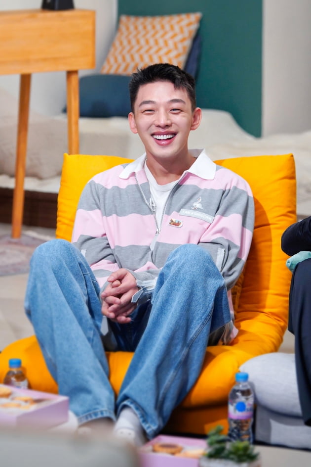 '방구석1열' 유아인편 예고/ 사진=JTBC 제공