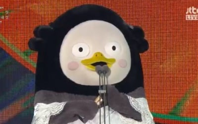 '백상예술대상' 펭수, 교양상 수상 "뽀로로 선배님도 받지 못한 상!"
