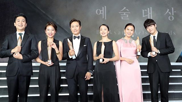 '기생충'·'동백꽃 필 무렵', '2020 백상예술대상' 대상 영예 [종합]