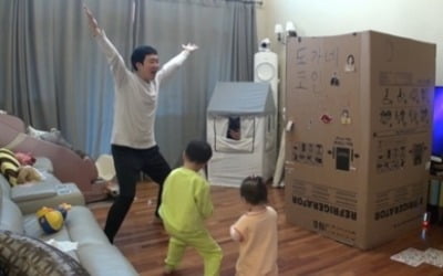 '슈돌' 도경완, 연우X하영 위한 코인노래방 오픈 '깜찍'