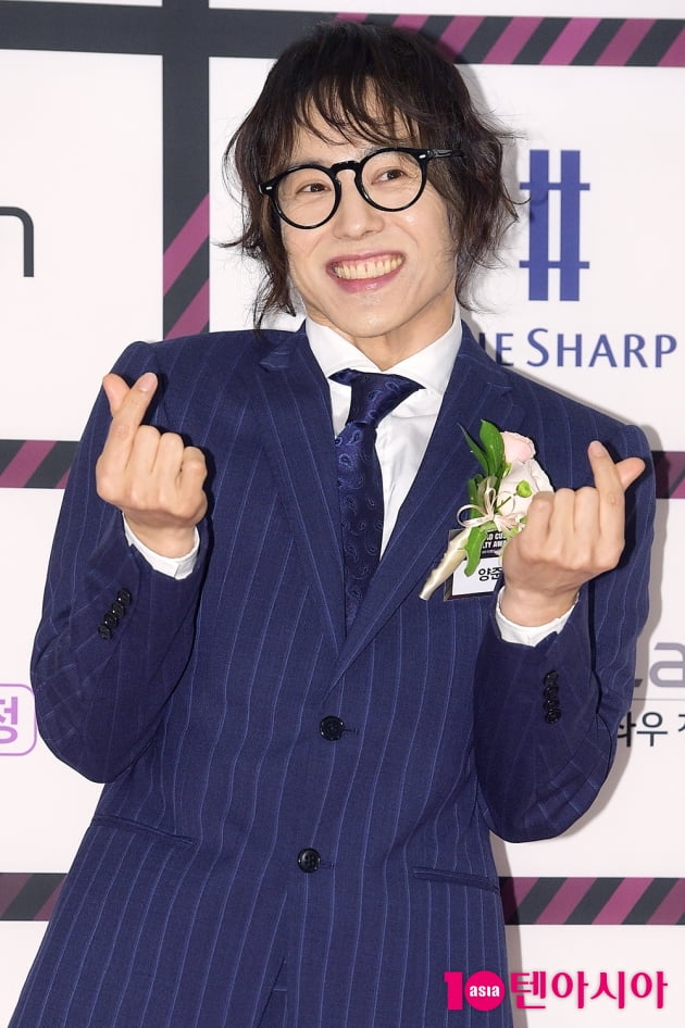 [TEN 포토] 양준일 '기분 좋은 에너지'