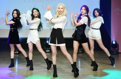 [TEN 포토] 다이아 '1년2개월 만에 컴백''