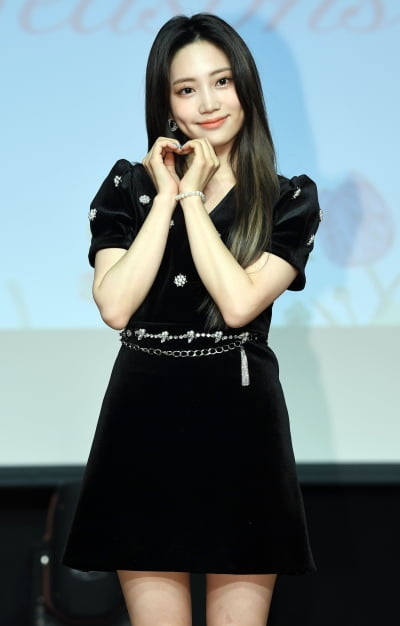 [TEN 포토] 다이아 주은 '돋보이는 인형 비주얼'