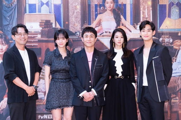 "다 된 밥에 살짝"…김수현, '사이코지만 괜찮아'로 5년만 복귀 '목표는 15%' [종합]