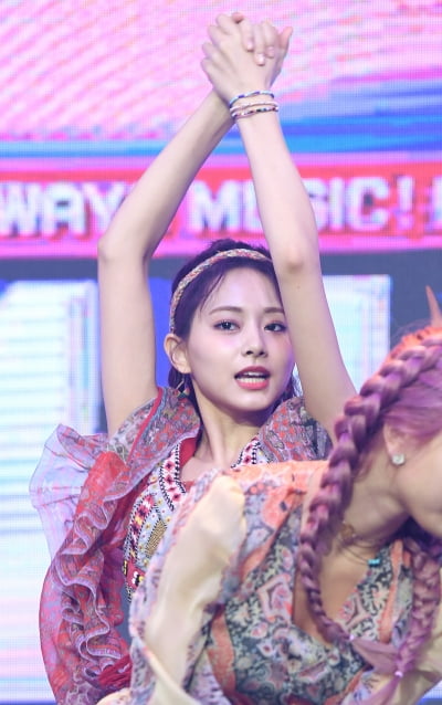 [TEN 포토] 트와이스 쯔위 '뭘 입어도 잘 어울려'