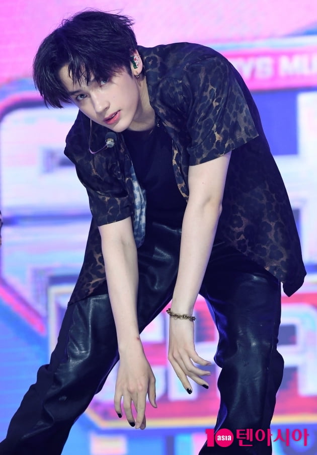 [TEN 포토] TXT 휴닝카이 '이래도 안 반할래?'