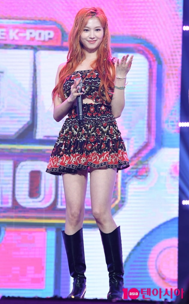[TEN 포토] 트와이스 사나 '햇살같은 매력'