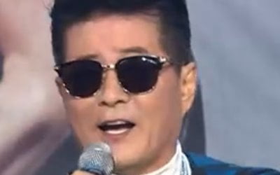 태진아, '1일 3깡' 하더니 트로트 전유물도 버렸다