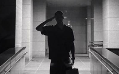로이킴, 사진 한 장 남기고 오늘(15일) 해병대 입대