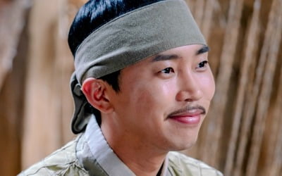 임영웅, 상투머리에 수염까지 '반전 비주얼'…첫 사극 연기 도전