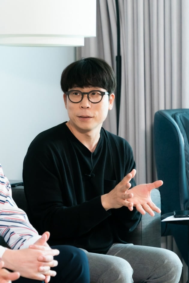 신상호 PD가 19일 오후 온라인 생중계된 올리브 새 예능 ‘집쿡라이브’ 제작발표회에 참석했다. /사진제공=올리브