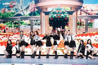 이달의 소녀, 글로벌 그룹 위엄…'케이콘택트 2020 서머' AR 무대 화제