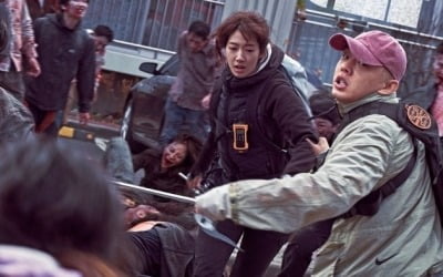 유아인·박신혜 홍보 通했나?…'#살아있다' 예매율 60% 육박