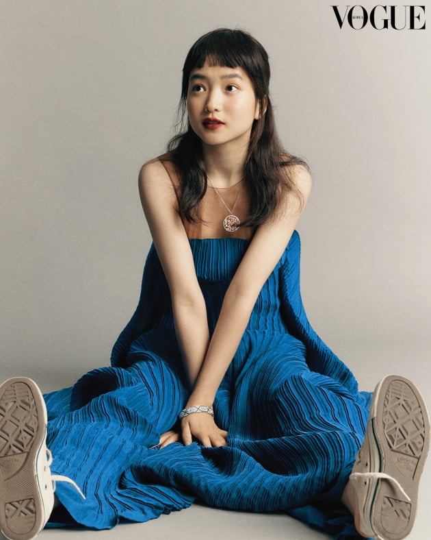 '승리호'→'외계인' 김태리 "갇혀있지 않은 흐르는 배우 될 것" [화보]