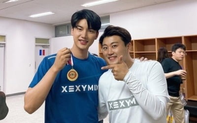 "오랜만에 같이 촬영"…노지훈X김호중, 승패 떠나 훈훈한 우정 과시
