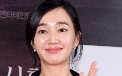 수애, 4년 만에 안방 복귀할까…"'지금, 헤어지는 중입니다' 긍정 검토중" [공식]