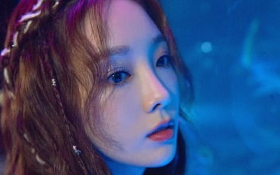 태연, 기분 좋아지는 목소리…'Happy' 여름 버전 라이브 공개