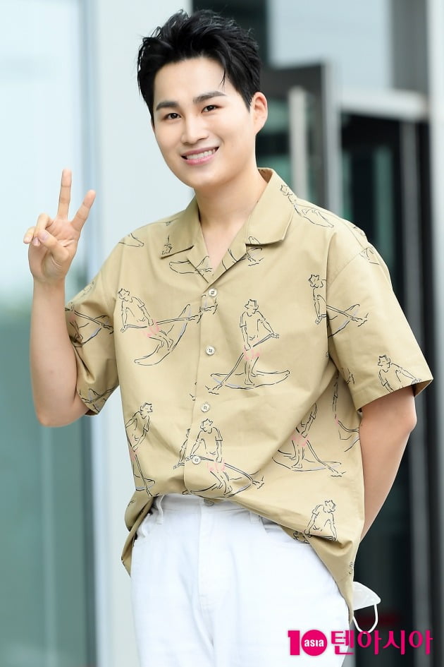 [TEN 포토] 김희재 '미소에 심쿵'