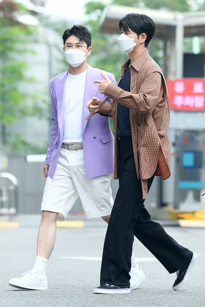 [TEN 포토] 영탁-박해진 '눈을 뗄수없는 투샷'