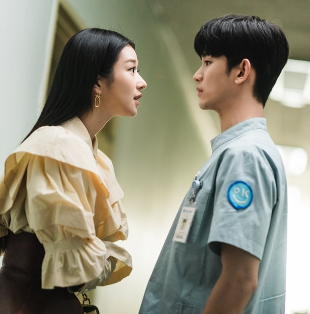 /사진=tvN 주말드라마 '사이코지만 괜찮아' 스틸
