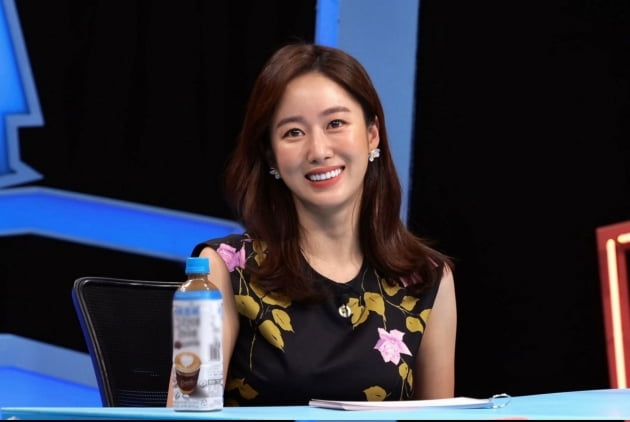 '동상이몽2'에 출연해 남편과 애정을 뽐낸 전혜빈/사진=SBS '동상이몽2-너는 내 운명'