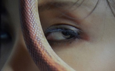 화사, '퀸 화사'다운 '마리아'로 컴백…눈과 귀 모두 황홀