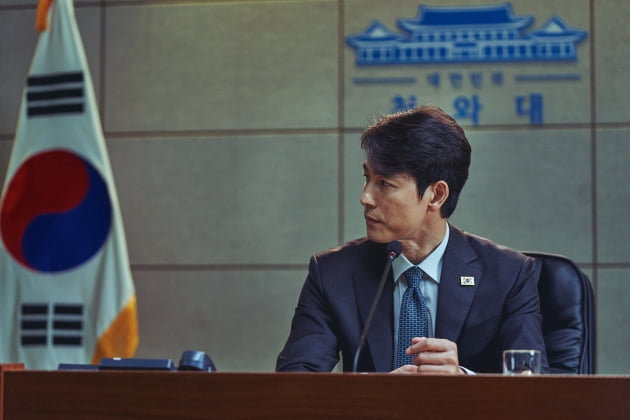 '강철비2' 정우성, 이번엔 대통령…"북미 정상 사이 심리 묘사에 신경 썼다"