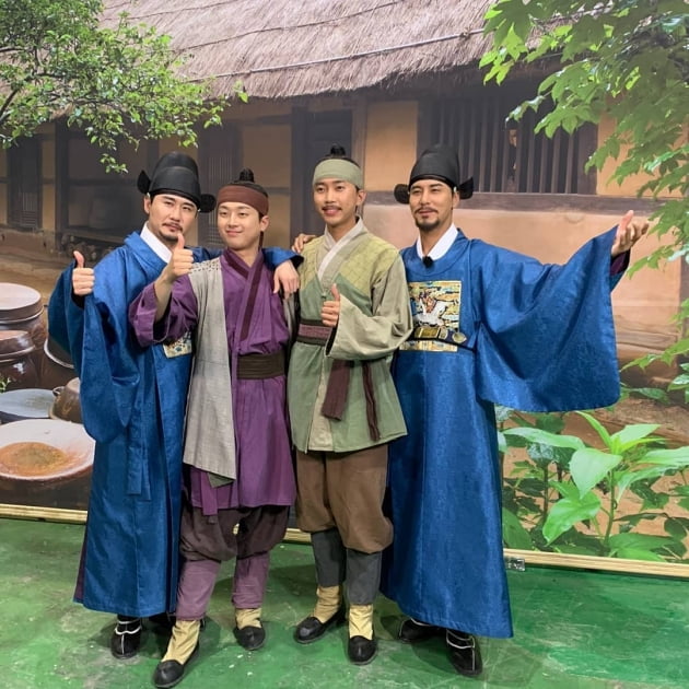 사극 연기에 도전한 '뽕숭아학당' 트롯맨 F4/사진= 영탁 인스타그램