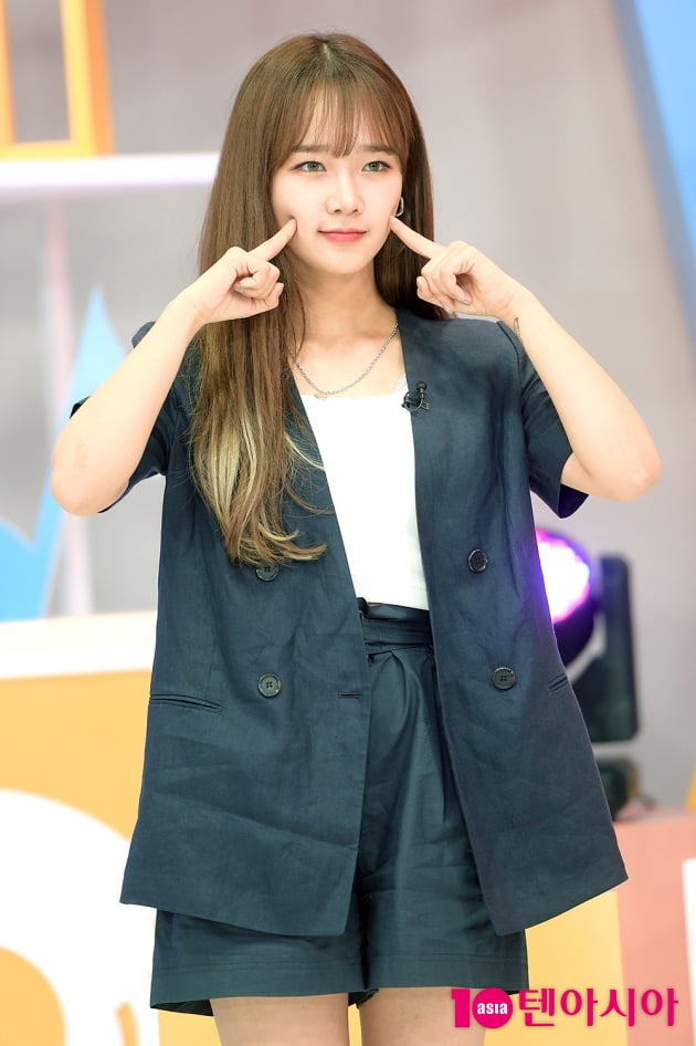 [TEN 포토] 위키미키 최유정 '난 너무 귀여워요'