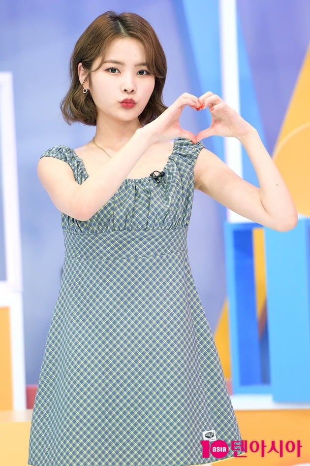 [TEN 포토] 위키미키 리나 '입술이 앵두!'