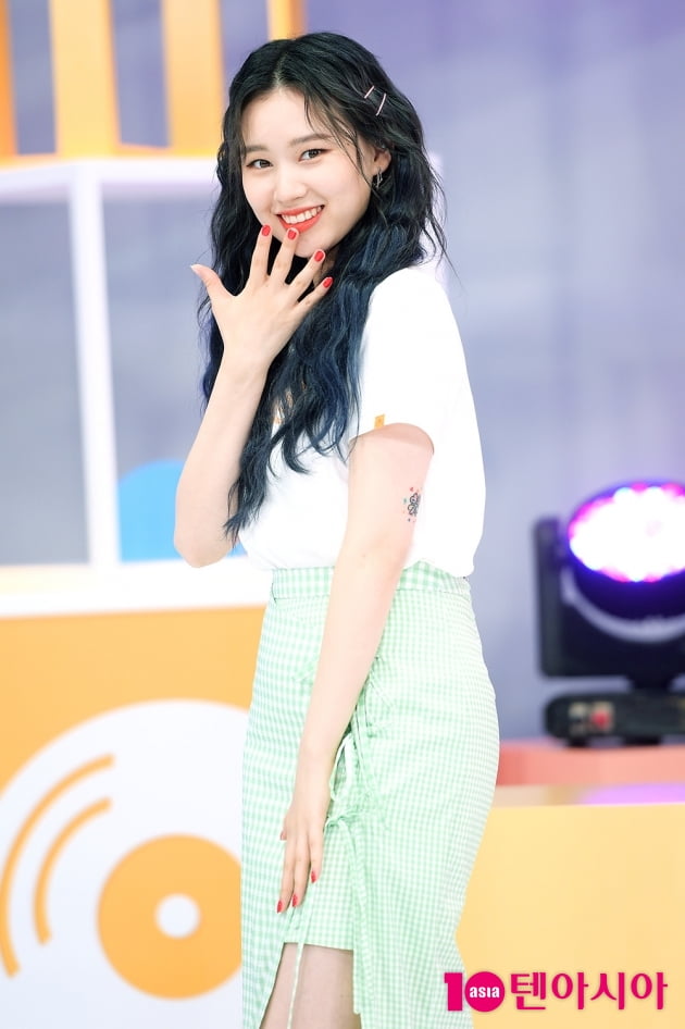 [TEN 포토] 위키미키 엘리 '러블리한 매력'