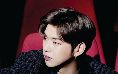 "1주년도 다니티와♥"…강다니엘, 솔로 1주년 기념 온택트 팬미팅 '다니티스트' 개최