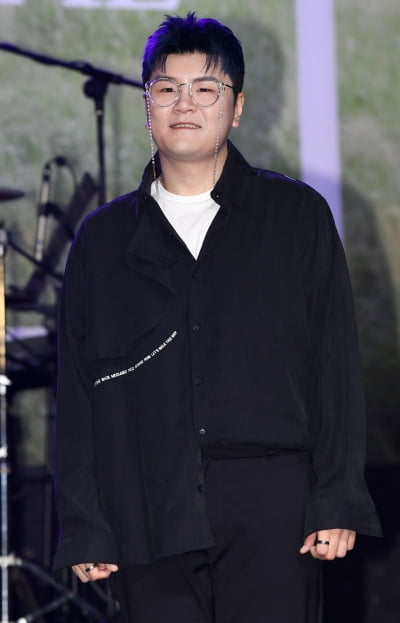 [TEN 포토] 신용재 '데뷔 첫 솔로앨범 발표'