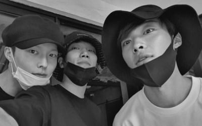 우도환 이어 장기용까지?…"나도 조만간" SNS 초성 화제