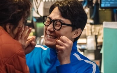 '오케이 마담' 박성웅, 애교 만점 사랑꾼 남편으로 변신