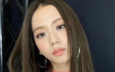 블랙핑크 지수 "색이 맘에 들었던 메이크업"…초근접샷에도 '무결점'