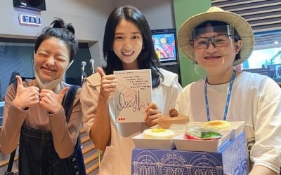 '정희' 박신혜 "'#살아있다' 200만 돌파 공약? '주라주라' 챌린지"