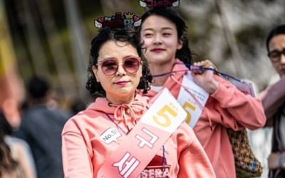 '출사표' 장혜진, 딸 나나 위해 선거운동 "엄마가 간다"