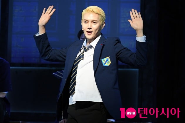 [TEN 포토] 뉴이스트 렌 '비주얼에 홀릭'