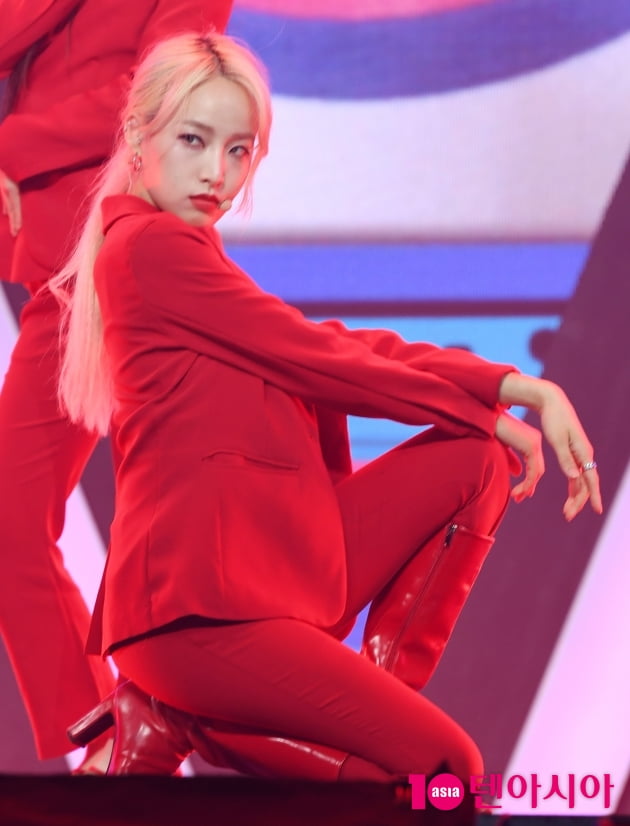 [TEN 포토] 네이처 새봄 '유혹의 눈빛'(쇼챔피언)
