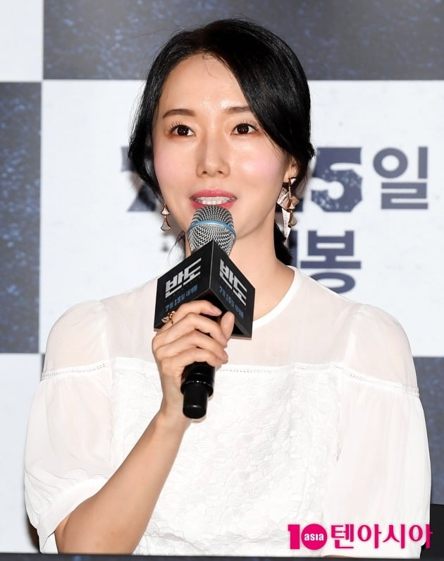 [TEN 포토] '반도' 이정현 '단아한 미모'
