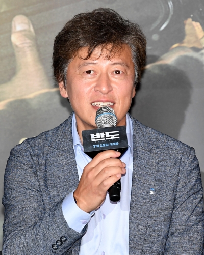 [TEN 포토] '반도' 권해효 '사단장으로 나와요'
